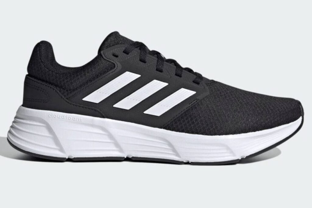 1番人気シューズを選びたい人向け:Galaxy 6