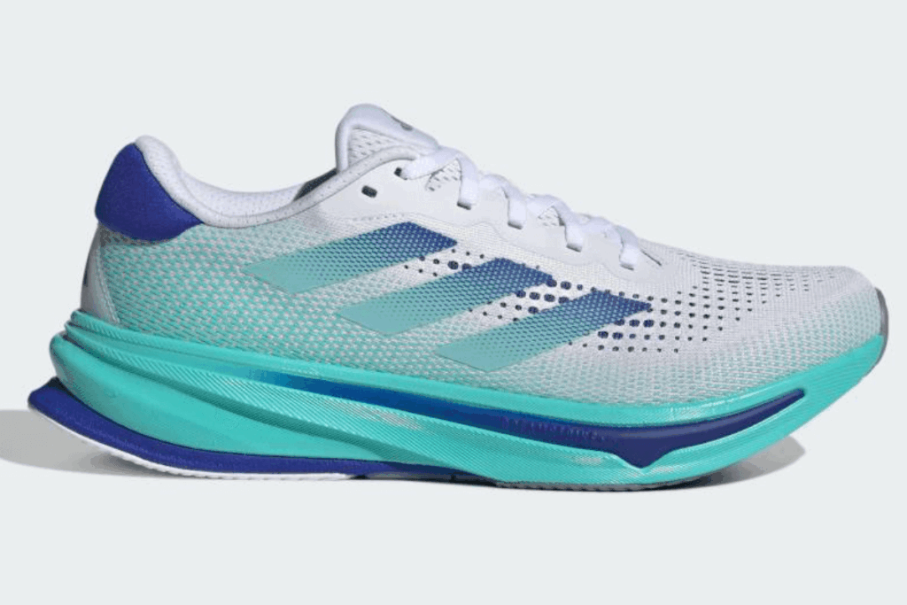 クッション性重視の人向け:Supernova Rise