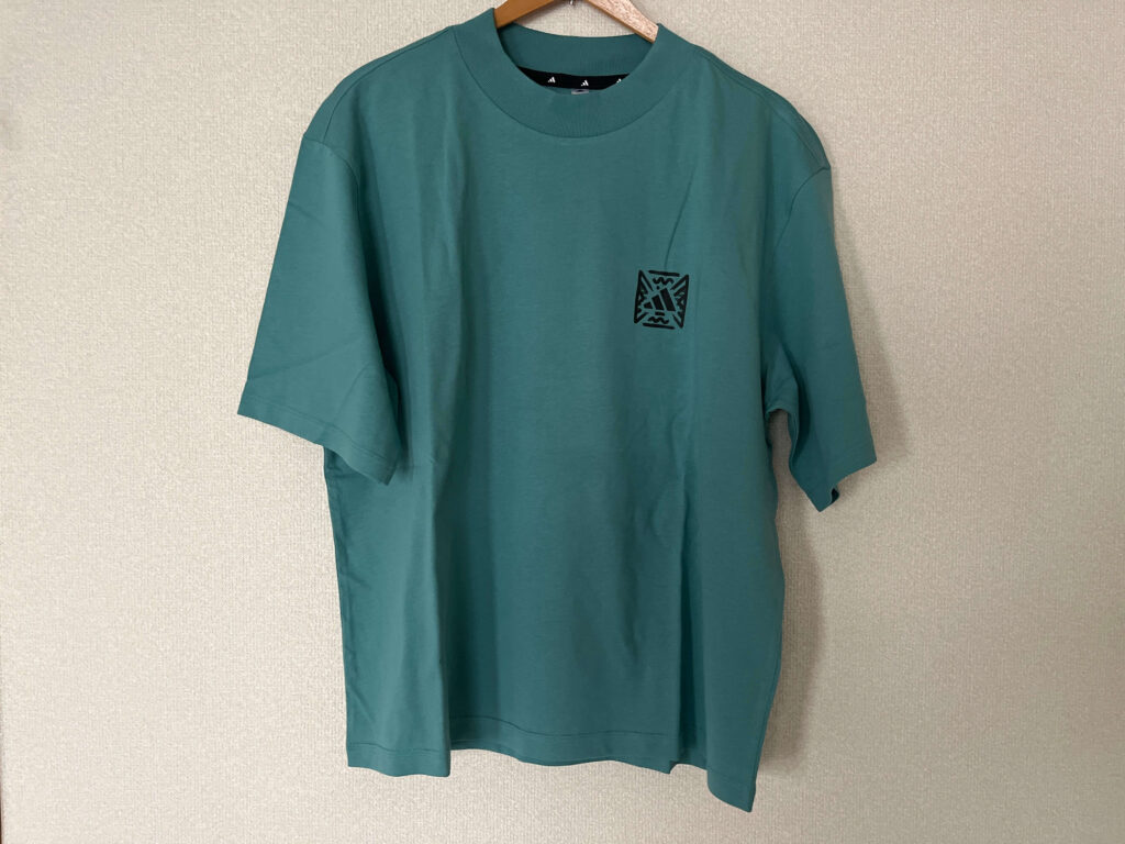 Tシャツ:爽やかなカラーで年中着れる綿素材